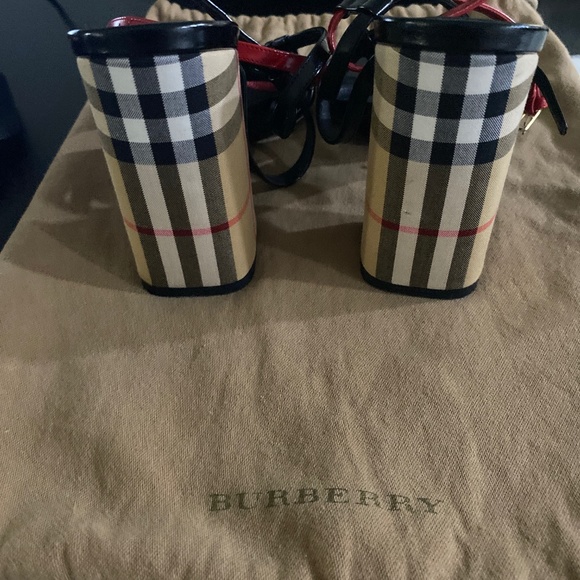 Burberry Designer heals - Picture 1 of 3